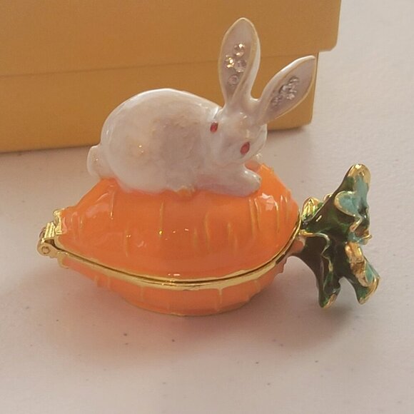 Adorable Bunny Rabbit and Carrot White and Orange Tiny Trinket Box - Picture 1 of 6